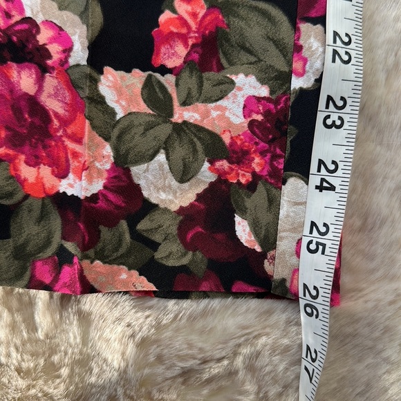 Banana Republic | Floral Print Avery Pants - Picture 7 of 13